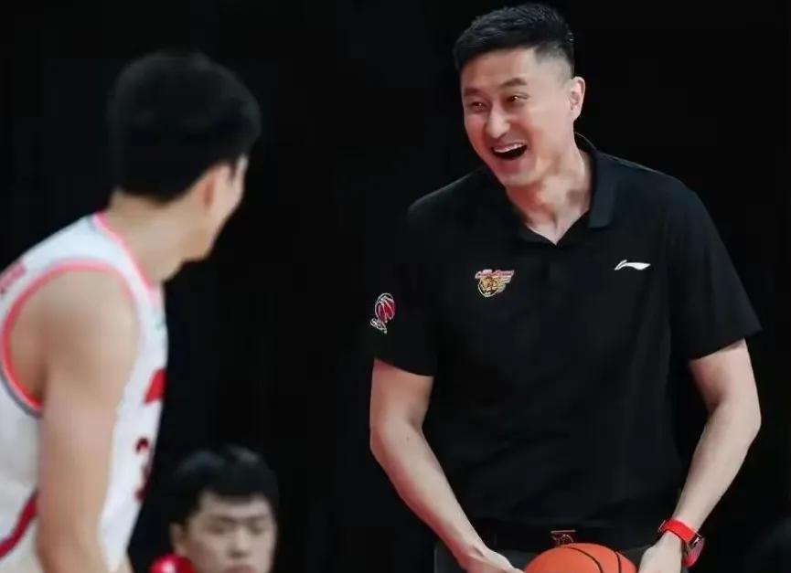 王仕鹏绝杀斯洛文尼亚的时代，是广东队最强的时代，当时除了王仕鹏，还有杜峰、朱芳雨