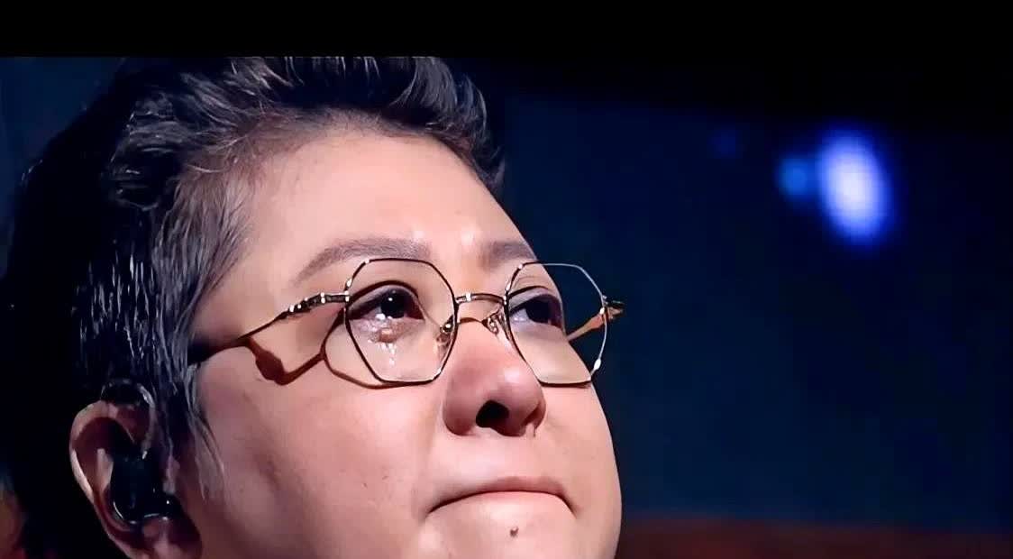 韩红的母亲雍西去世了，她最放心不下的，不是她的遗产应该给丈夫和继子周航，还是给女