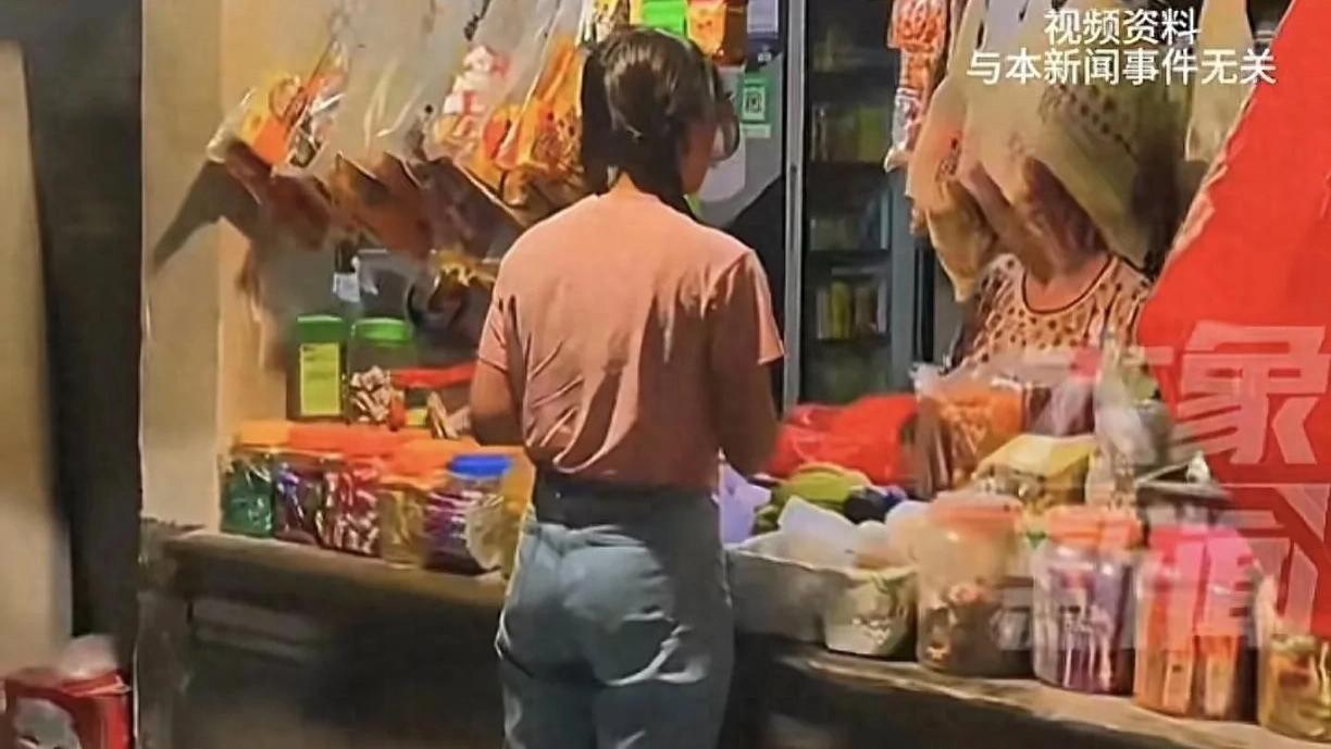 农村老人哭诉：过期食品，法律的利剑还是道德的拷问？