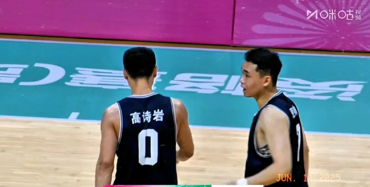 高诗岩战山东一箭三雕！
珍惜代表家乡球队出战，可能是最后一届全运会，是小高赛后感