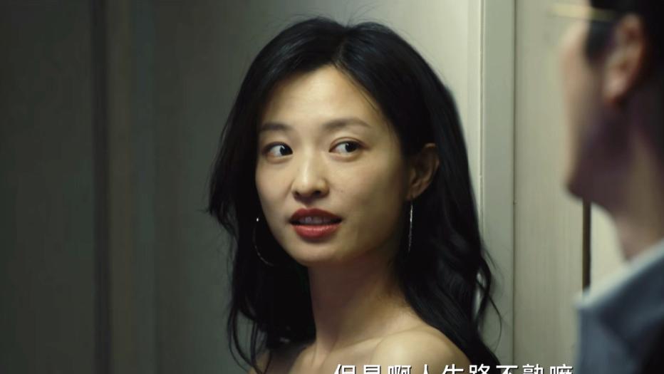 《黄雀》：螳螂捕蝉的迷局下，谁才是真正的幕后黑手？