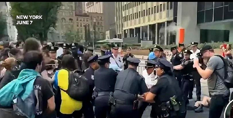 老百姓为加州州长的事急了











这事儿真让人气炸了！谁能想到，加