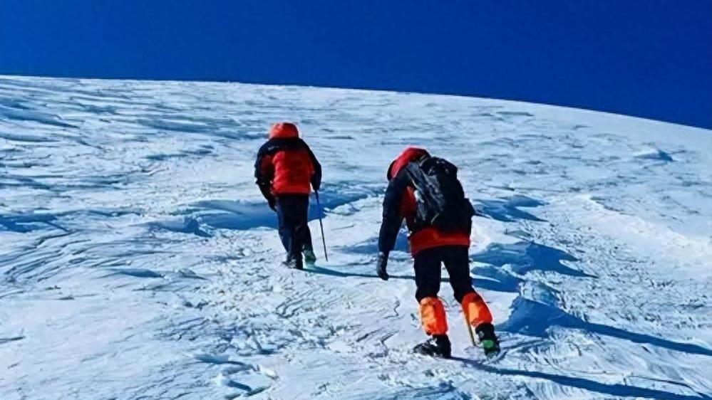 玉珠峰之殇：青春的远行，生命的代价，谁之过