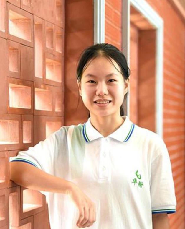 “我也想过考北大清华，但是我的懒得考。”说这话的人是一个年仅16岁的广东女孩，此