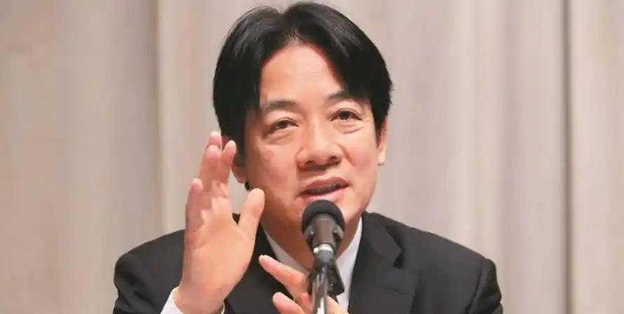 台北旗帜已升起，赖清德被催辞职，不到48小时，福建举行两栖军演。倒台大旗终于升起