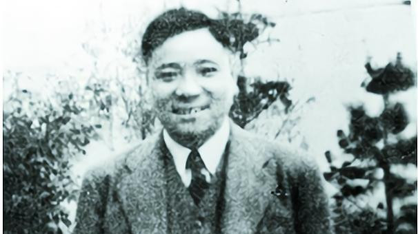 他被76号逼供时，却冷静地说：你打电话给岩井英一吧，他知我身份
