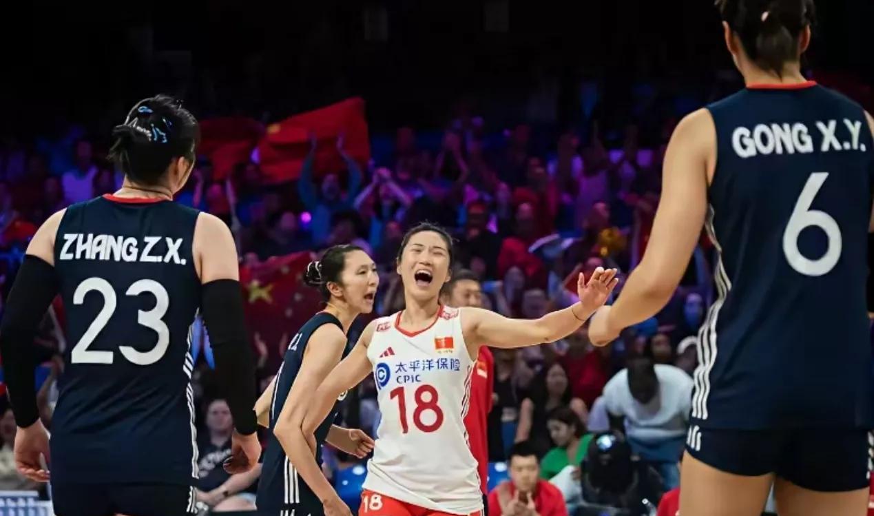 中国女排 3-2 荡气回肠逆转美国，却有很多球迷不高兴！他们指责中国队主教练赵勇