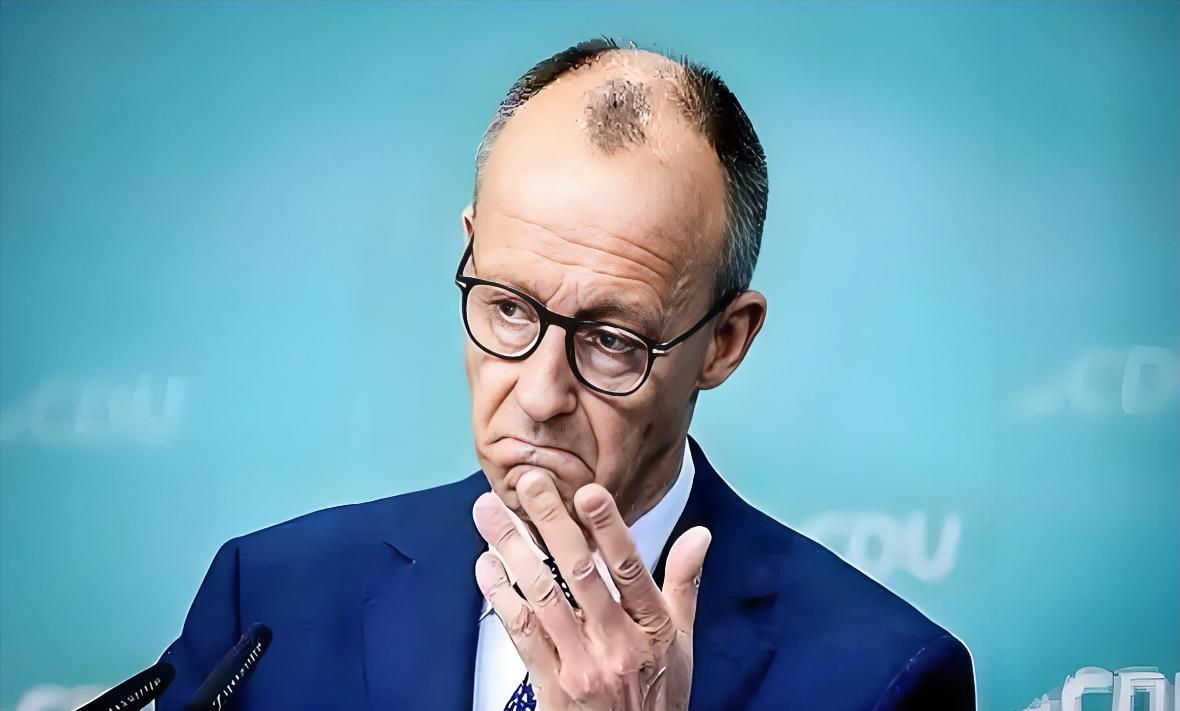 就在今天，德国总理默茨接受媒体采访时表示，欧洲在全球事务中已经发挥不了主要作用，