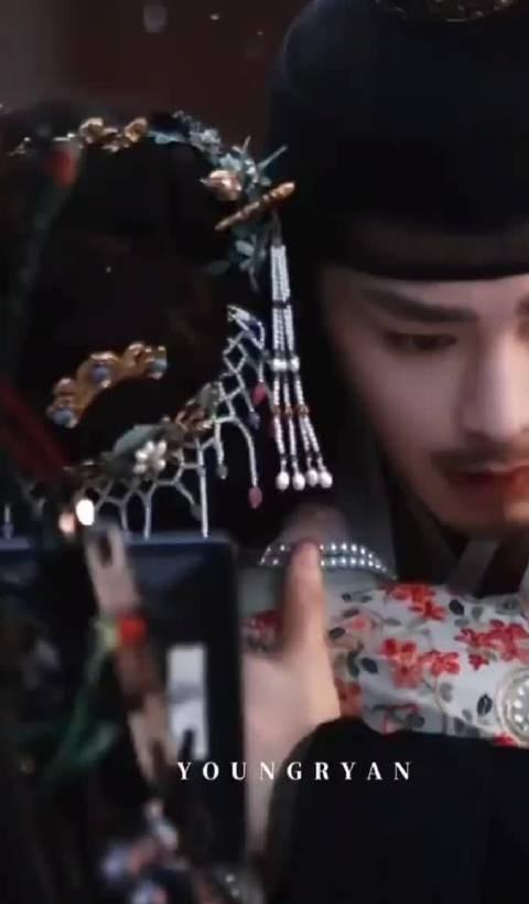 丁禹兮《花开锦绣》赵凌雪中拥抱路透！bg的神丁禹兮