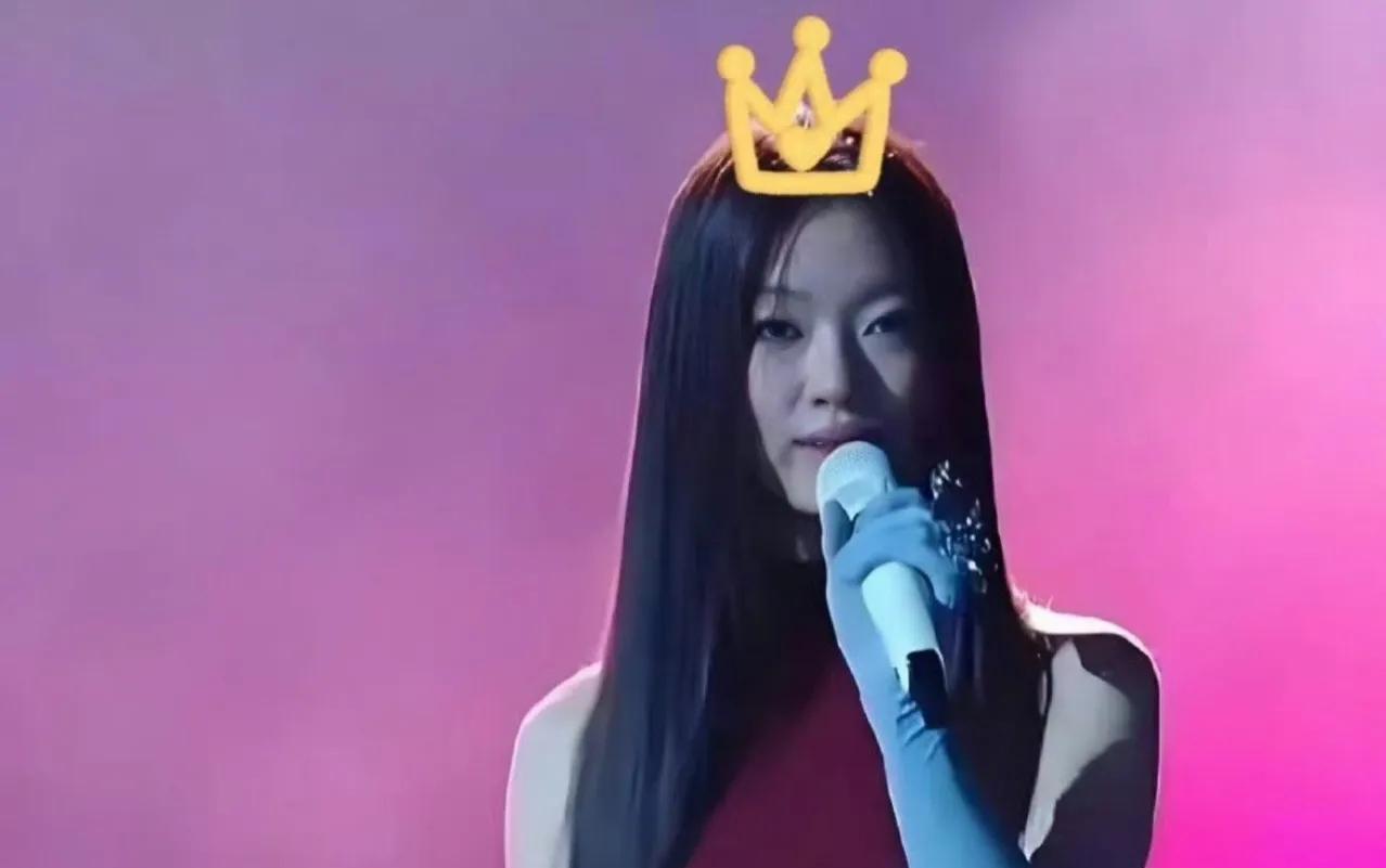 女友长得像单依纯是什么体验 刚刷到视频还在疑惑为什么单依纯声音咋这样了[再见]哈