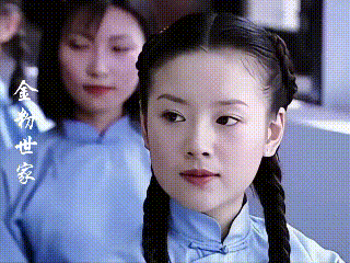 但凡不是董洁，换了谁，都会被刘亦菲艳压下去吧？

拍《金粉世家》时，刘亦菲才