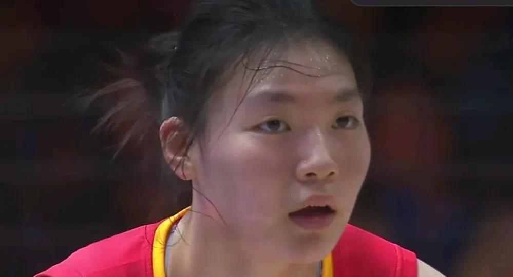 中国女排2-3土耳其球员得分
庄宇珊25分
龚翔宇19分
吴梦洁18分
王媛媛7