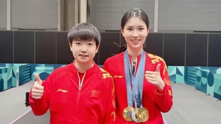 太惊艳！孙颖莎的奥运陪练生日晒美照，网友赞她比明星还漂亮！