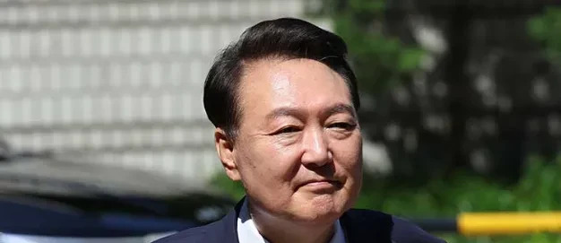 尹锡悦要晚点去接受调查了











啥？前总统尹锡悦竟然要接受调查了