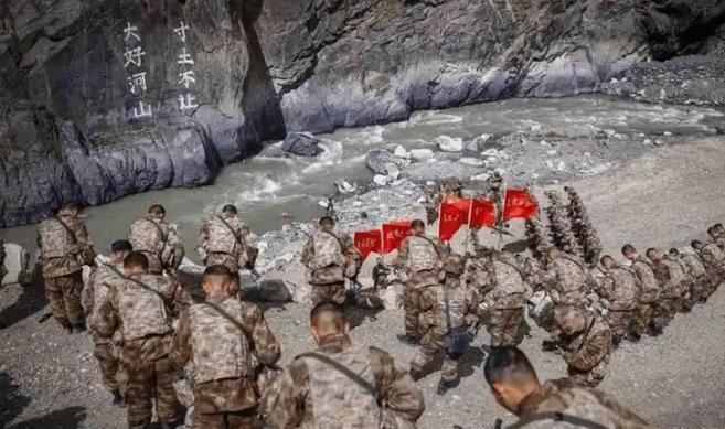 中国为什么不收回印度侵占的国土？ 这么说吧！印度占着咱们的领土不撒手这事儿，大伙