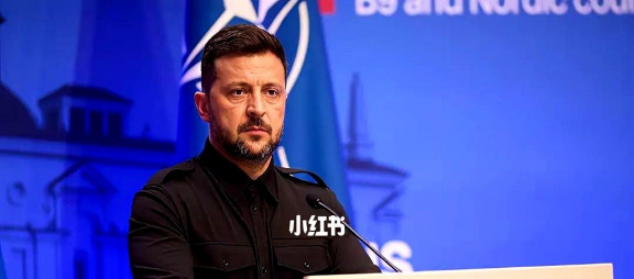 泽连斯基绝不投降











专家又拿核武器吓唬人，真是把人逗乐了！他