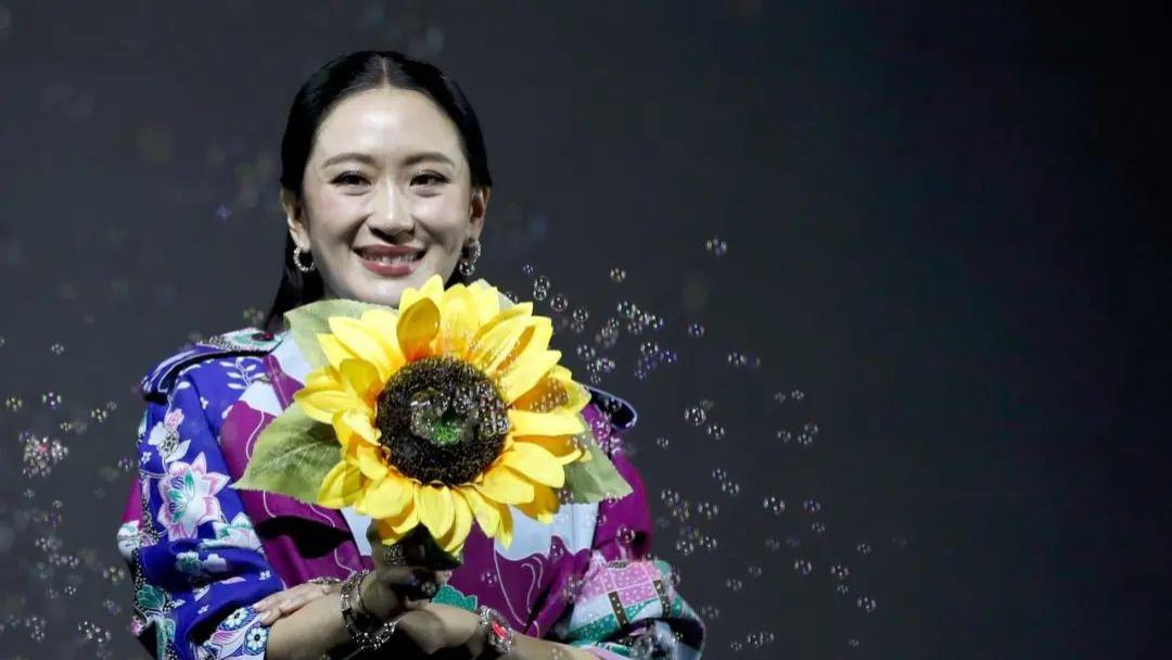 没听中方建议，佩通坦就遭重击了？新加坡乐了，一起“挑拨离间”阳谋！