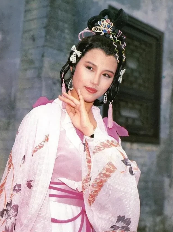 粉色古装女星。
TVB影视剧中的粉色女星，粉嘟嘟中充满飘逸和靓丽，她们是大家熟悉