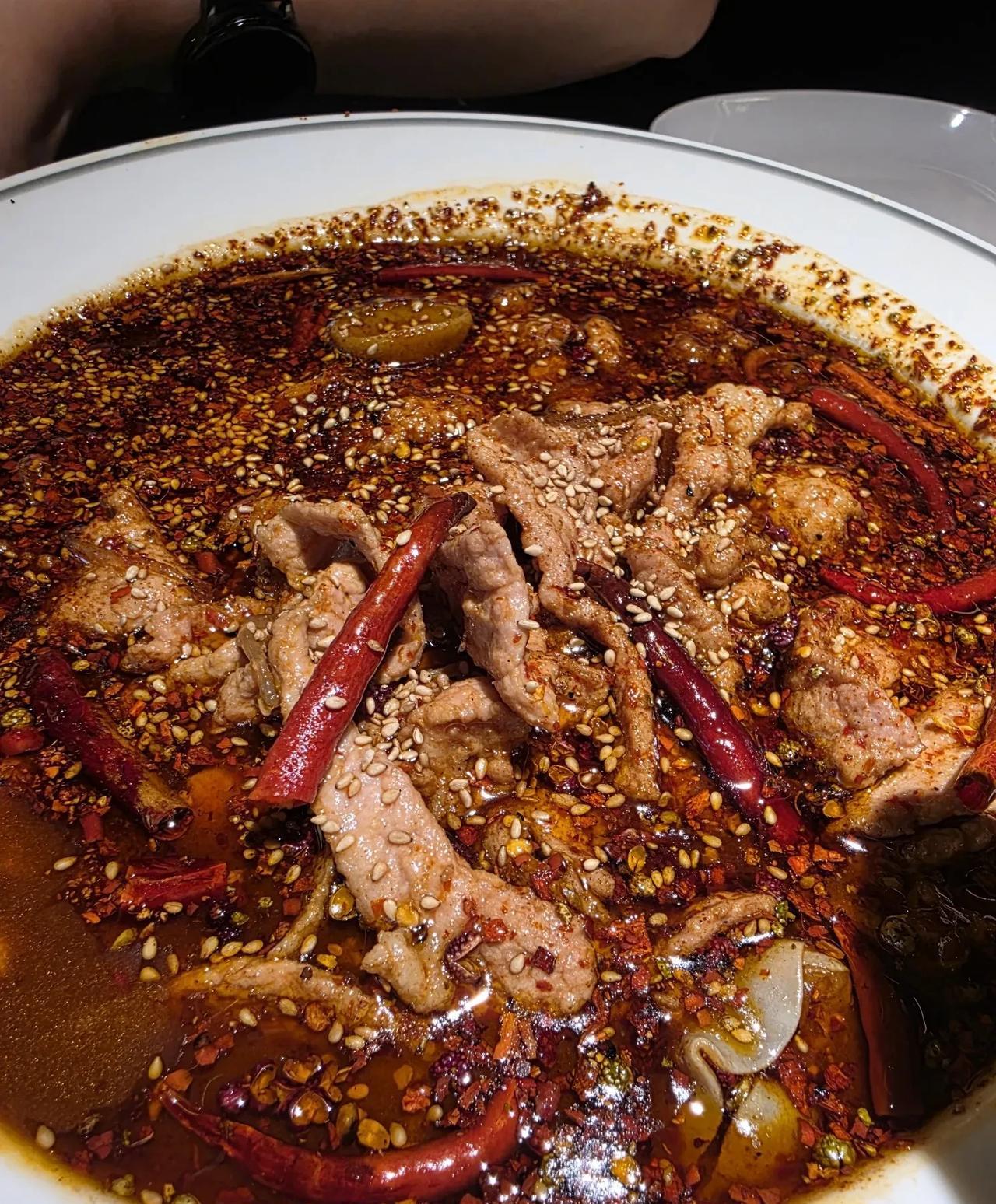 中午一生气，做了这样一件事……
这两天有两个家伙，一直要见见面吃顿饭，我说天太热