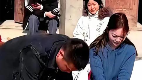 相亲不成，拿回礼物的是与非