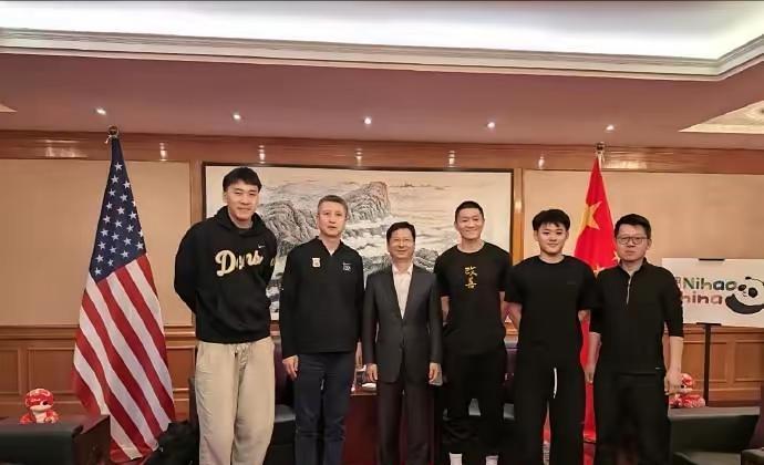 郭士强赴美考察第一站或者说第一份消息，来自旧金山大学。下一站是杨瀚森还是郇斯楠，