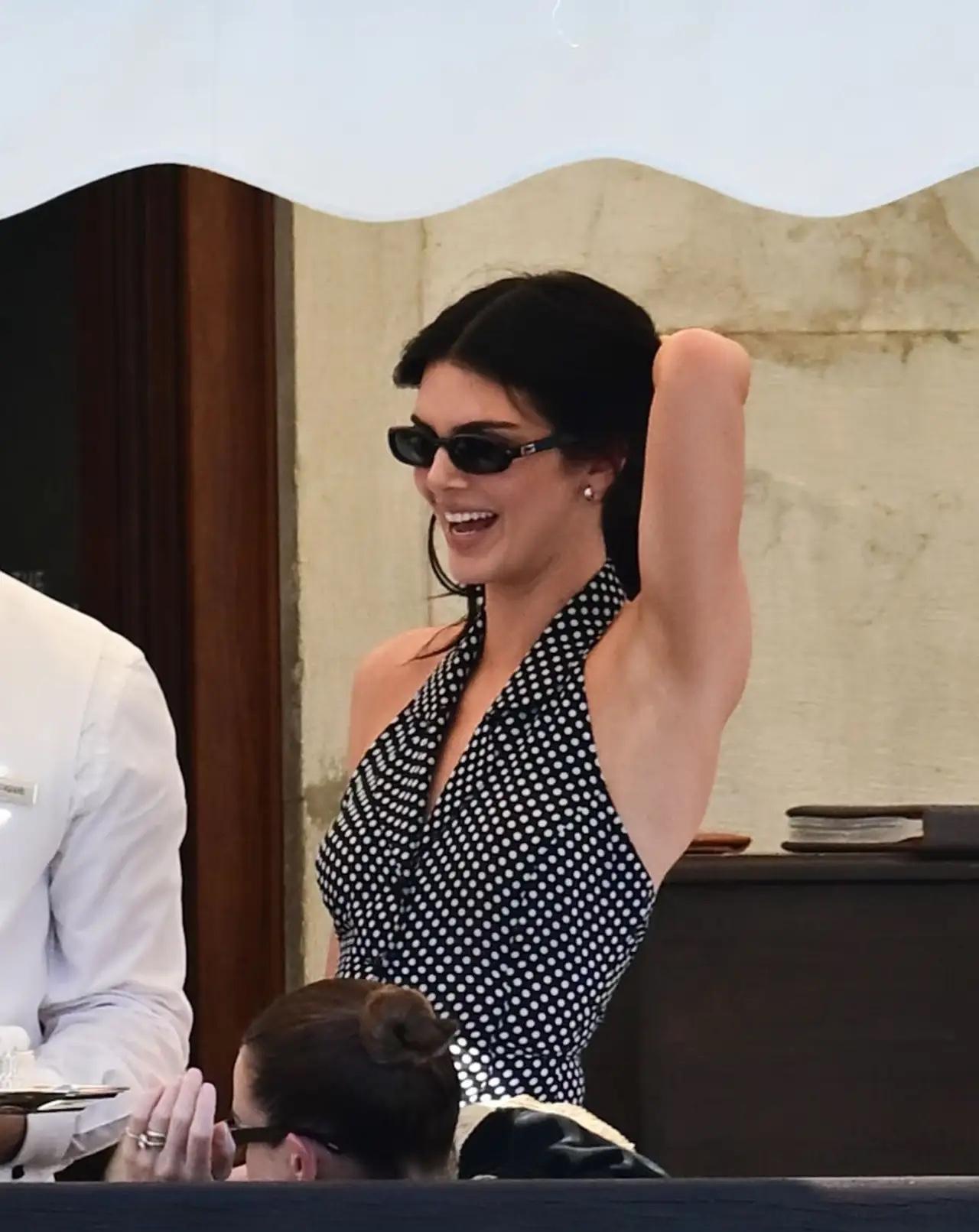 肯豆Kendall Jenner 最新威尼斯游玩美照，太美腻啦～
