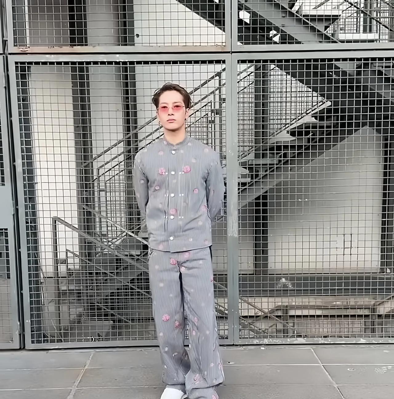巴黎男装周，LV代言人Jackson王嘉