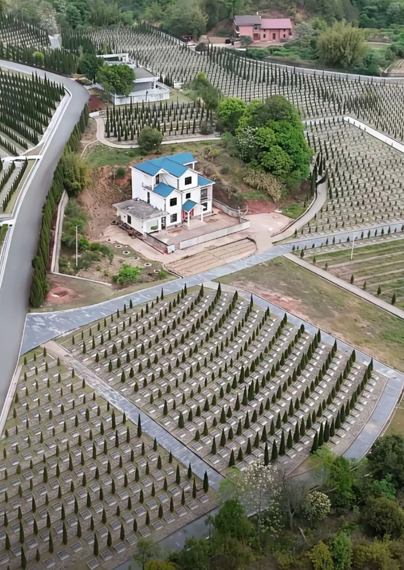 七月半在这里住一晚，给你10000，你敢不敢住？