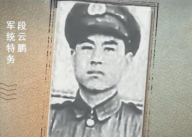 1946年的一个夜晚，叶剑英宅子里进了贼，警卫迅速展开追捕，枪法最准的警卫“啪”