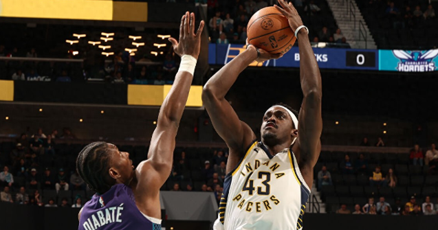 1月9日，NBA常规赛，黄蜂主场对阵步行者。关键时刻西亚卡姆上篮打进反超1分，迪