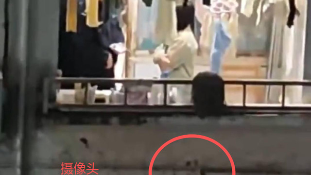 黑人留学生爬女寝试图猥亵后续：女生聊天记录曝光事发经过，4天后校方给出回应