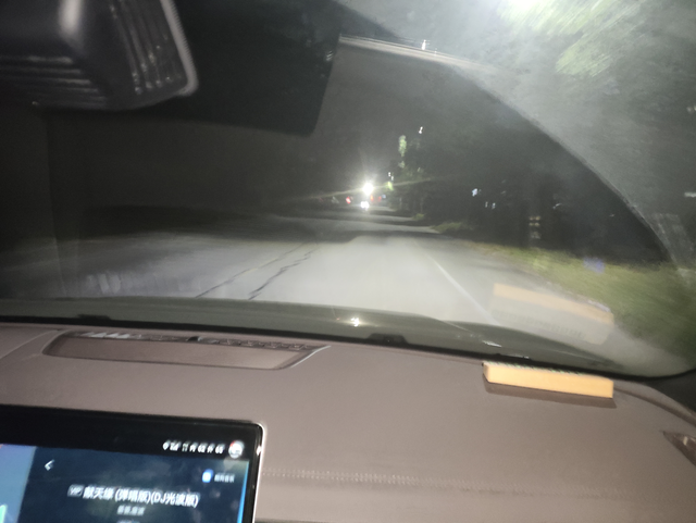 大家遇见过左边灯光一直有盲区吗