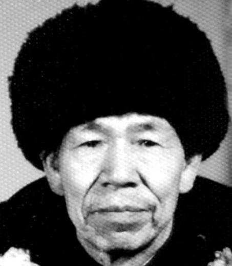 104岁四川老人，于2009年病逝。子女在整理遗物时，从县组织部提供的资料中震惊
