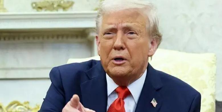 这次特朗普终于偿到关税给美国农民带来的苦果，在特朗普笫一任前，中美贸易基本正常，