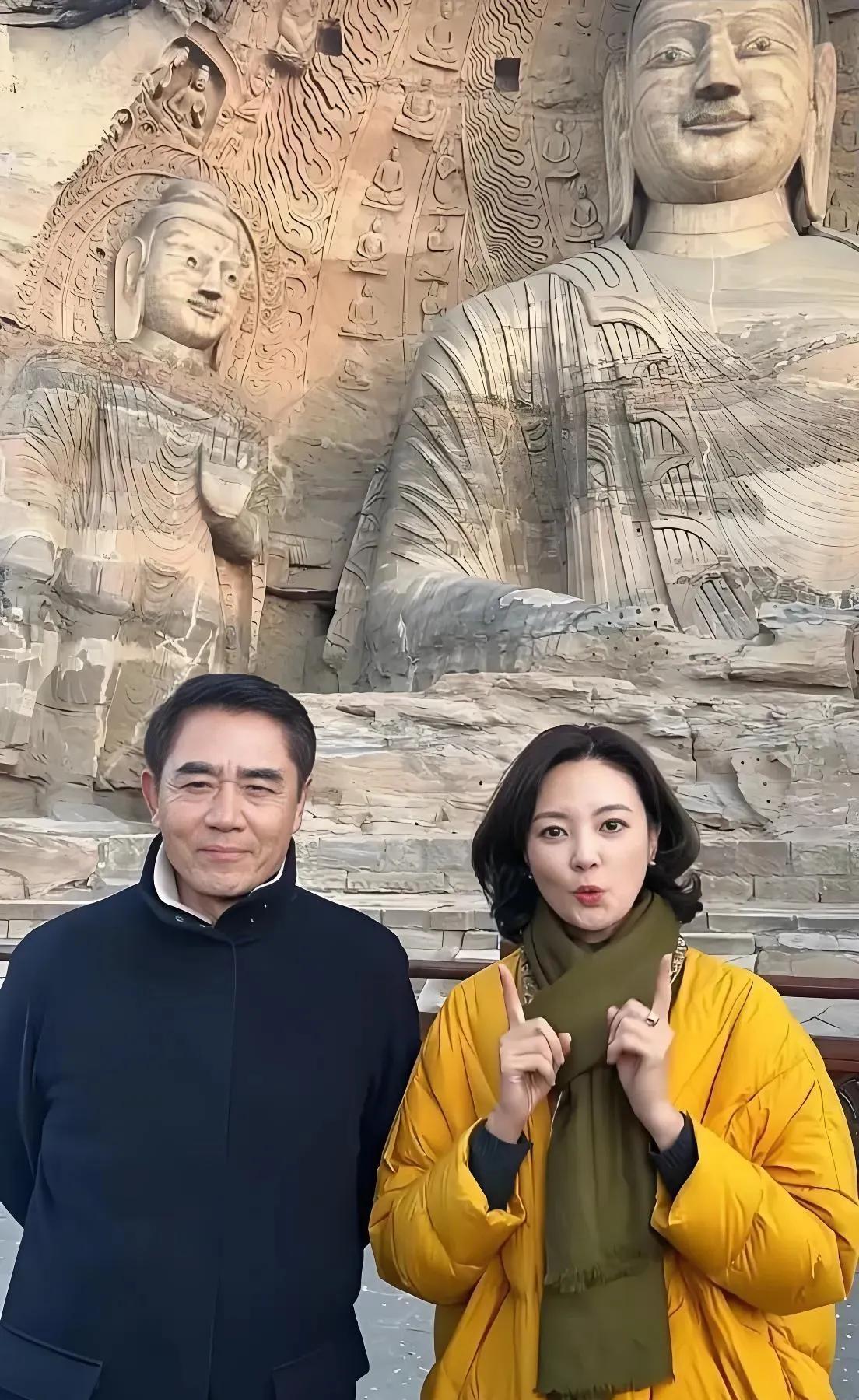 陈宝国与刘芳菲2024年在山西大同展开文化探访活动，重点游览了云冈石窟和华严寺。