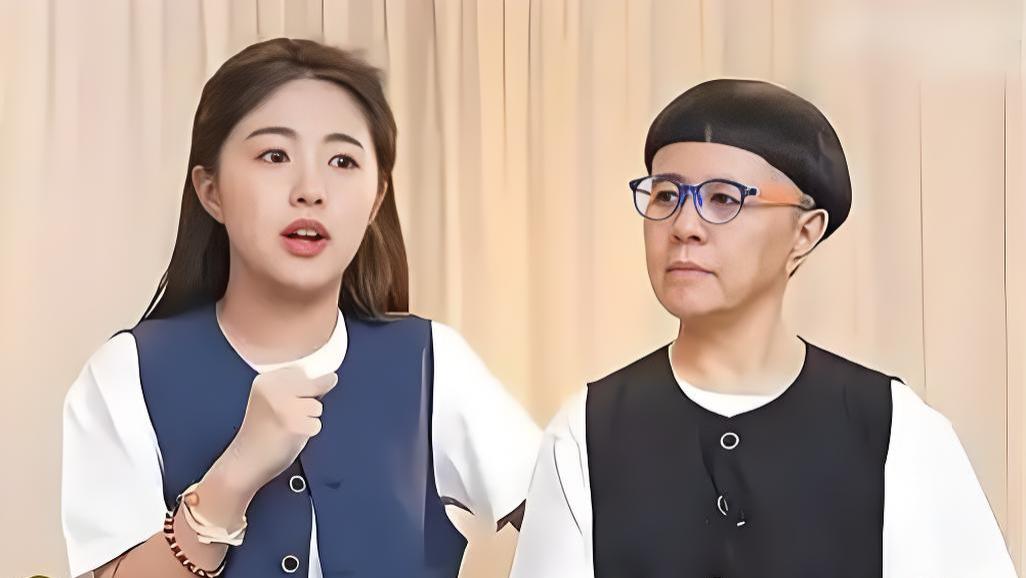 金龟子女儿泪崩：我妈奋斗让我蹭？90 后啃老争议背后​