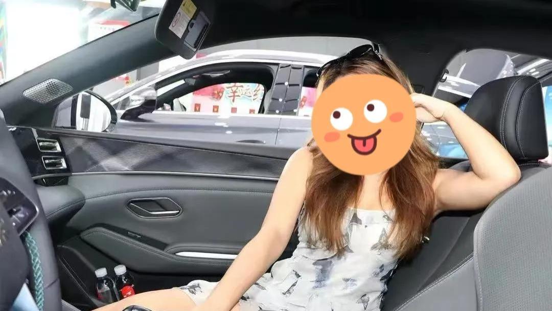 为啥借钱我也要买辆车开？