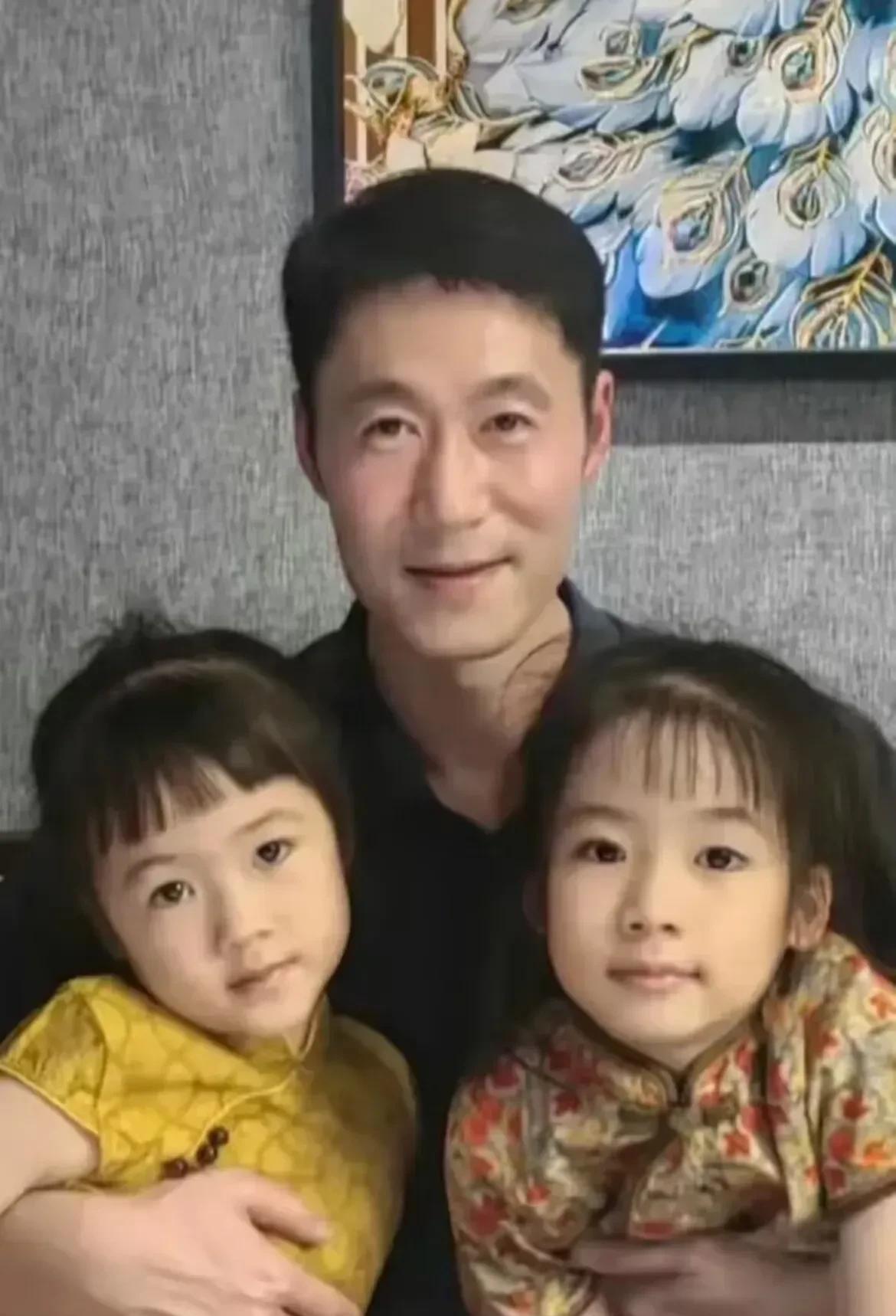 您也是做父亲的人了，想必很能体会一个老父亲的心！
如果您的女儿在职场遭受无视，甚