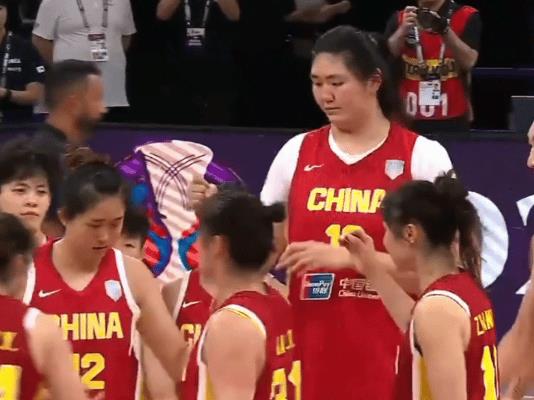 狂虐软柿子。
在女篮亚洲杯的争夺中，中国女篮狂胜韩国女篮35分，最终拿到了第三名