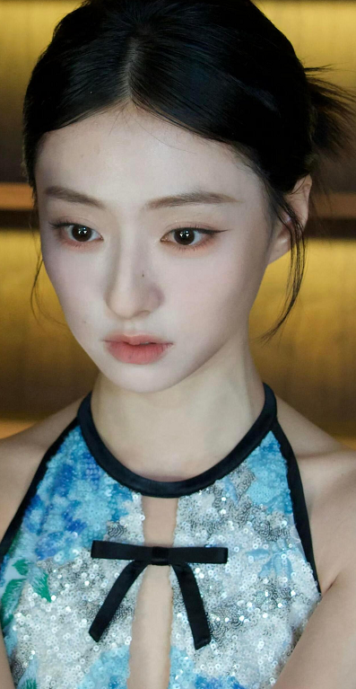 胡连馨的怼脸美照，超不错的，nice！
