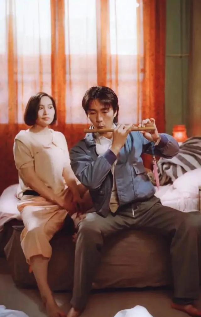 下雨天，在家看看星爷电影