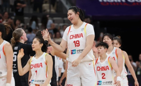 感谢新西兰女篮和中国女篮在深圳为观众带来的精彩比赛，2025年女篮亚洲杯是国际女