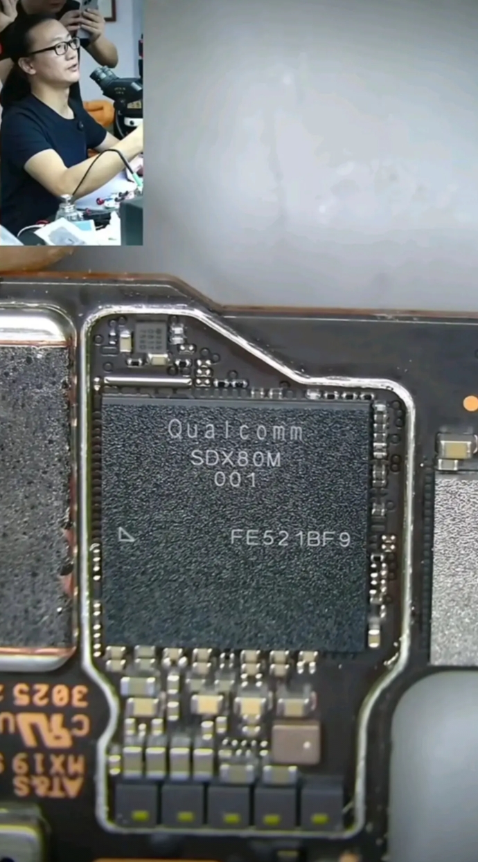 杨长顺拆解iPhone17！总结起来这一代iPhone是升级最为明显的！
iPh