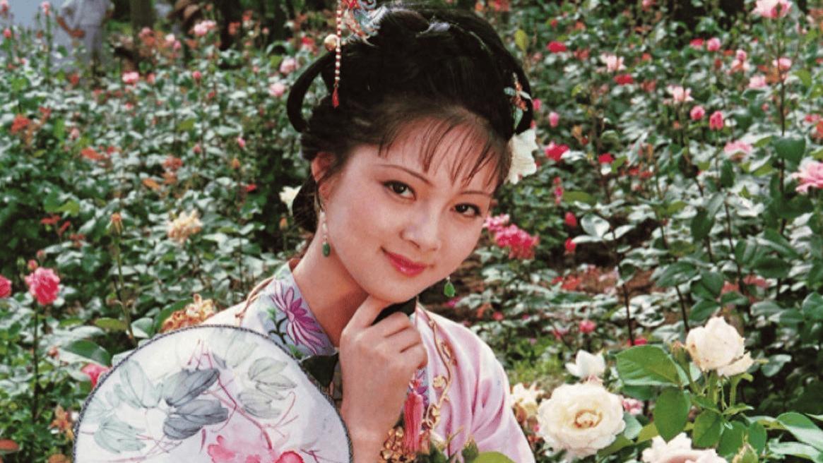 《红楼梦》薛宝钗貌美如花，身为四大贵族，为何无人向她提亲？