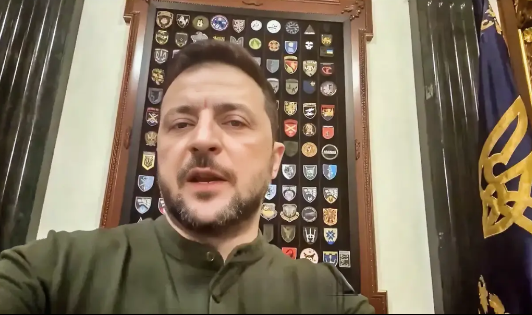 泽连斯基到头了
近日，特朗普就乌克兰的诸多问题进行了公开回应，表示将于4日晚间更