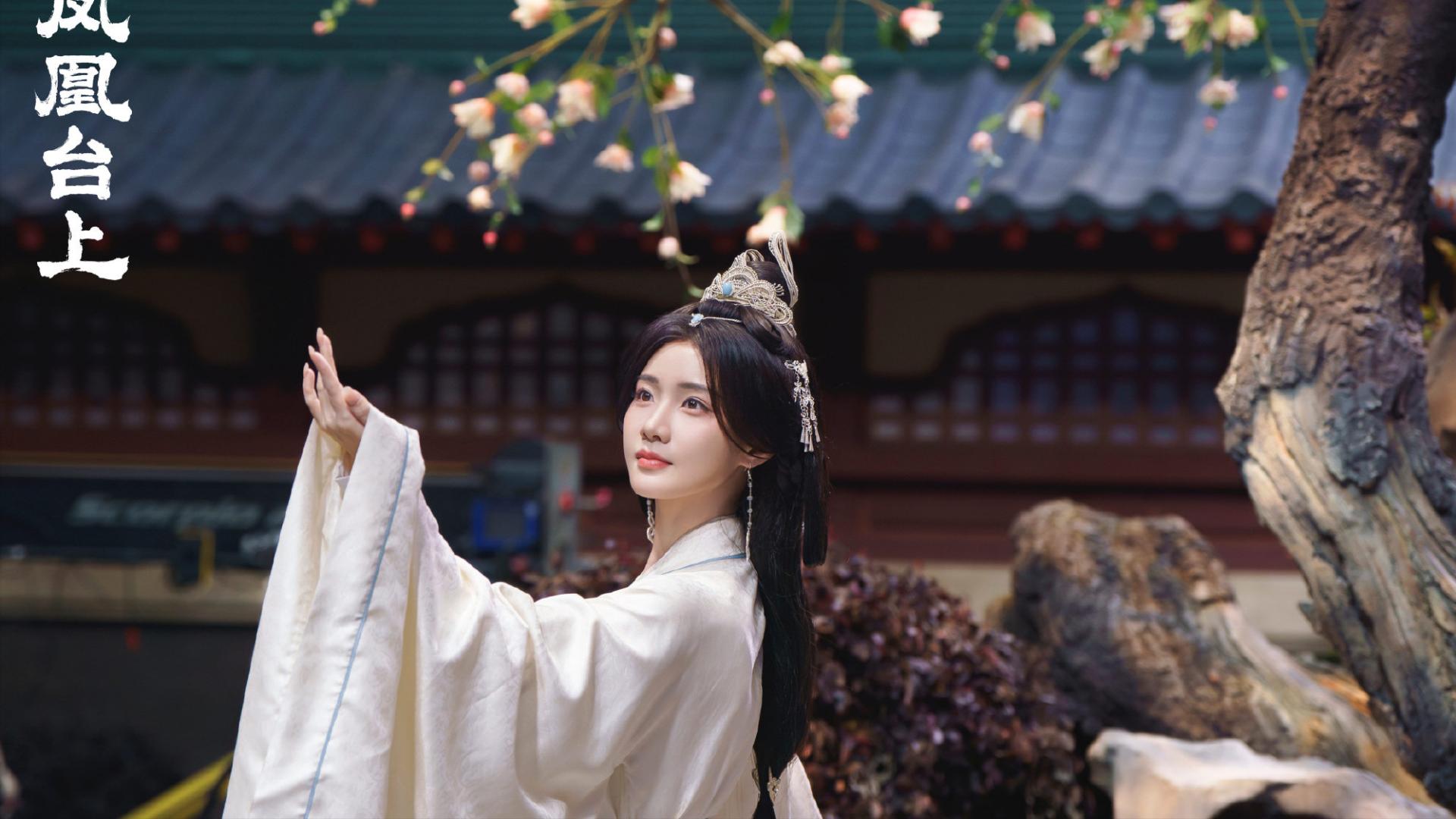 《凤凰台上》从忠心国师到疯批皇女，逼疯杜听馨的不是爱而不得，而是血缘牵绊