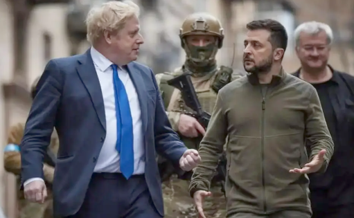 “不，这不是卖国条约”，英国前首相约翰逊认为乌美矿产协议对乌克兰很有利。

约翰