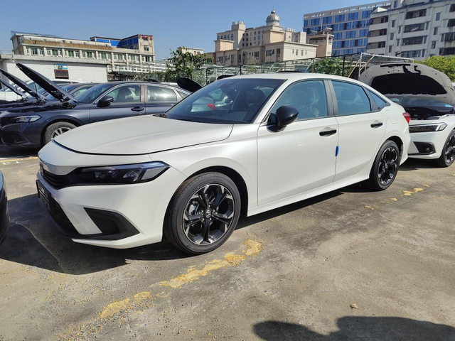 有没有佛山的车友近段时间上牌的
提车快半个月了4儿子店还没帮上牌，说按交款顺序安