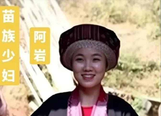 1984年，副连长王仁先在战斗前，悄悄来到暗恋他的房东阿岩房间，他低着头说：“阿