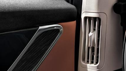 瑞虎8L：自研科技领航，十佳安全守护，大家庭SUV出行优选！